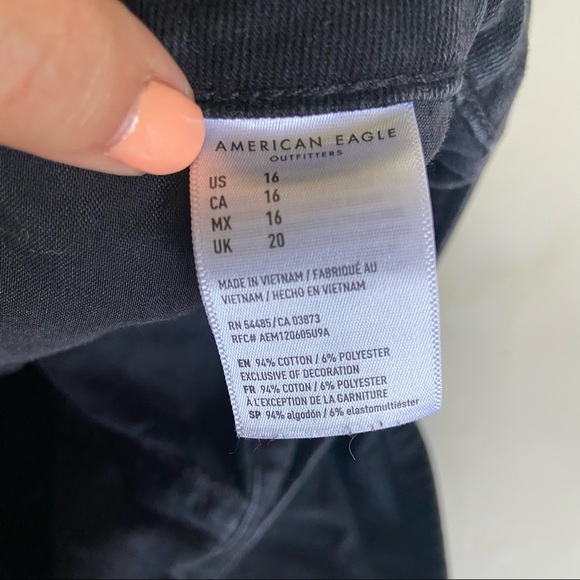 American Eagle Black Denim Button Down Mini Skirt size 10 - Picture 4 of 4